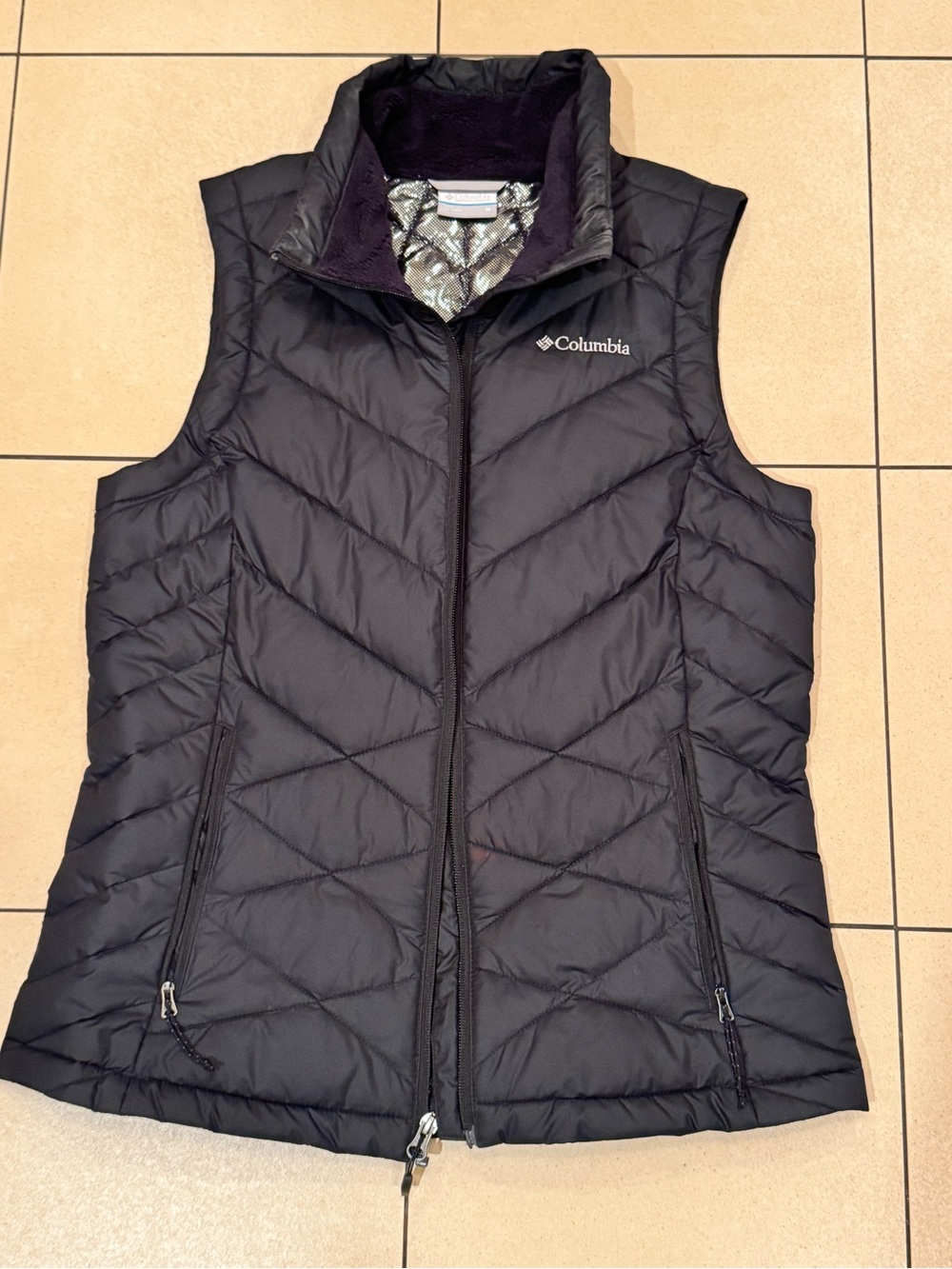 Columbia Women's Black Quilted Insulated Vest